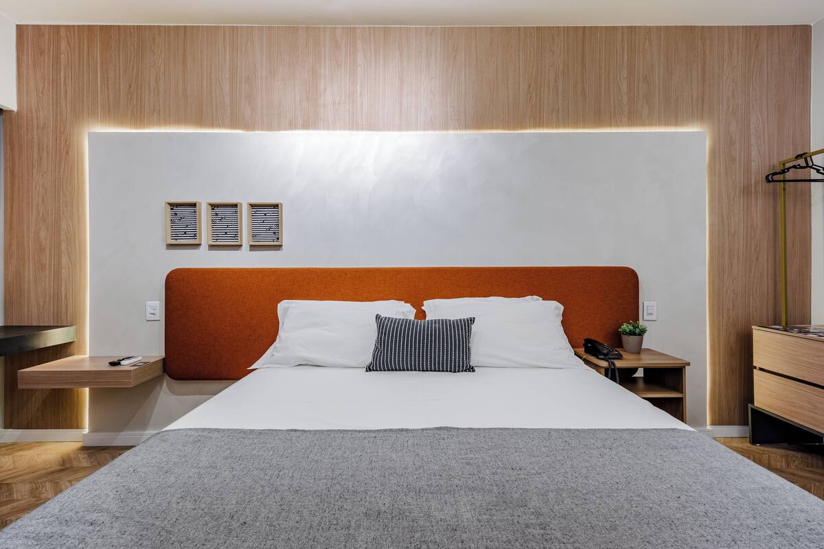 super luxo casal triplo | 1 bedroom, hypo-allergenic bedding, minibar, blackout curtains