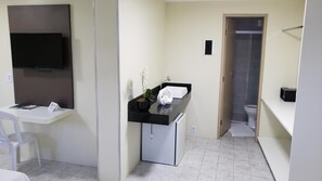 Minibar, una cassaforte in camera, insonorizzazione, Wi-Fi gratuito