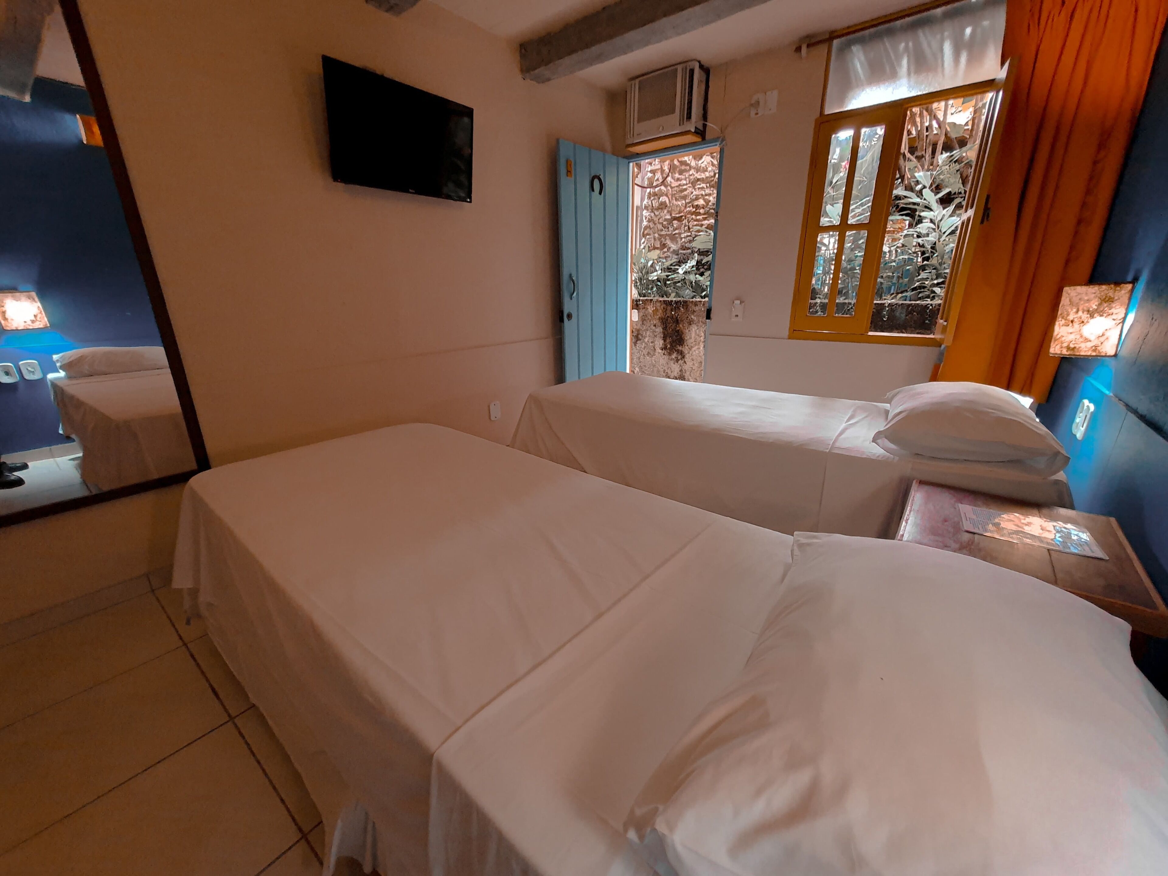 standard double room | minibar, in-room safe, blackout curtains, free wifi
