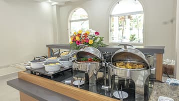 Free daily buffet breakfast