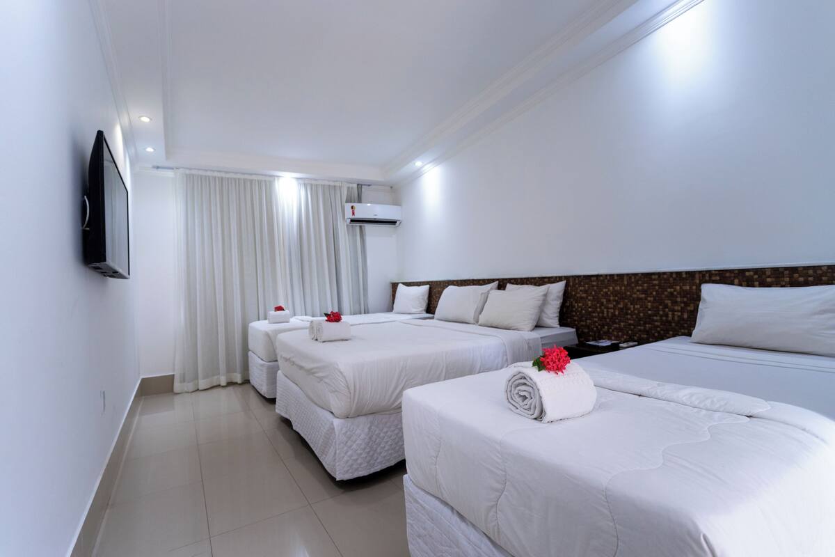 Superior Quadruple Room | Blackout drapes, WiFi (free), bed sheets