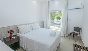 Superior Duplo com Varanda | Màn/rèm cản sáng, truy cập Internet không dây miễn phí, bộ trải giường 