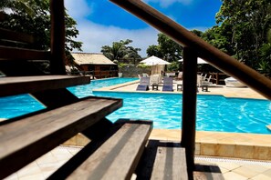 Outdoor pool - Pousada Pontal da Ferradura (Búzios)