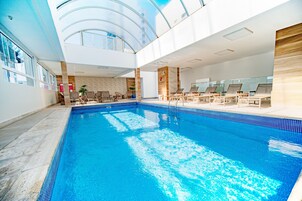 2 indoor pools, sun loungers