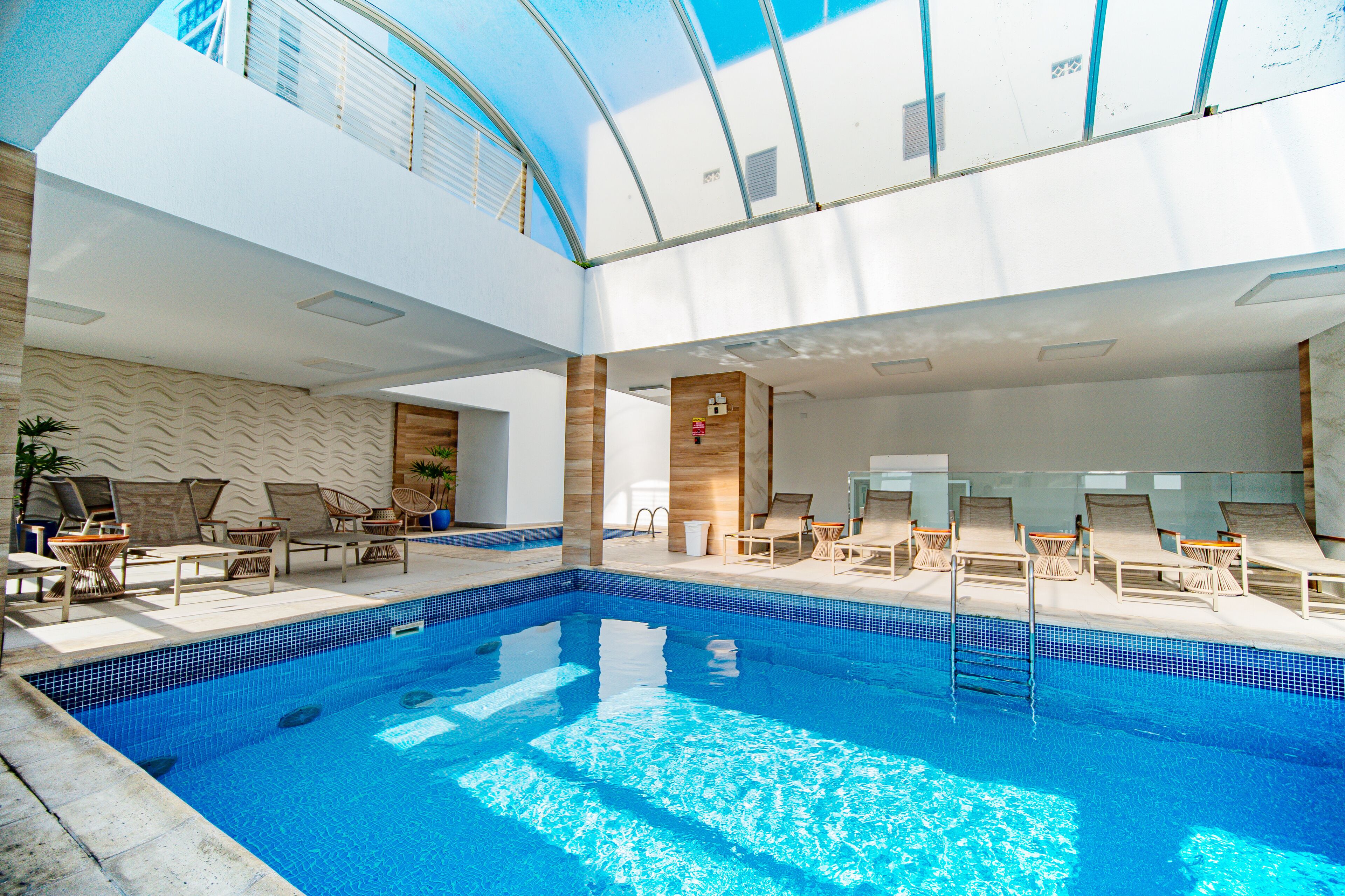 2 indoor pools, pool loungers