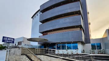 Fachada da propriedade