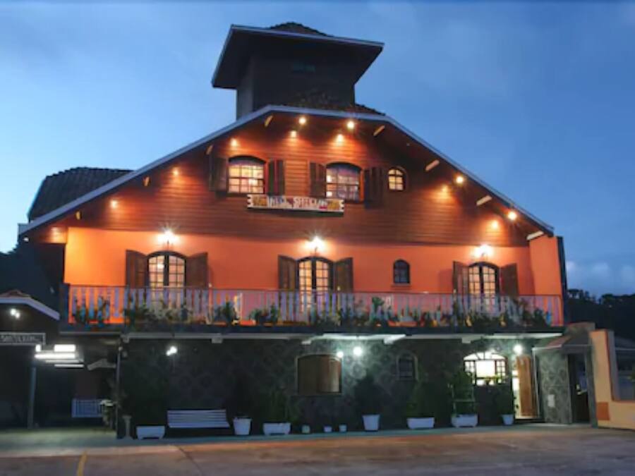 Front of property - evening/night