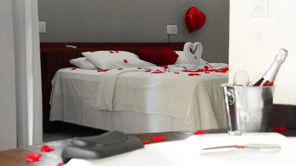 premium double room, 1 king bed, bathtub, garden view | 1 bedroom, in-room safe, free wifi, bed sheets