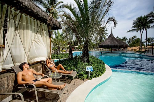3 outdoor pools, free pool cabanas, pool umbrellas