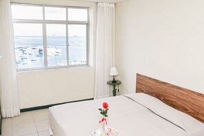 Habitació doble o amb dos llits individuals | Minibar, cortines opaques, wifi gratuïta i roba de llit 