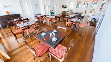 Tägliches Frühstücksbuffet (30 BRL pro Person)