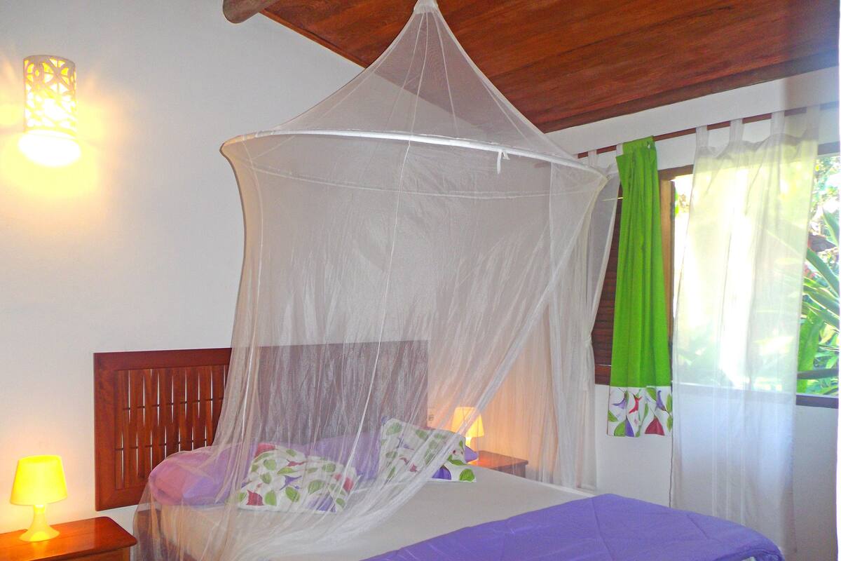 Chalet Deluxe, 2 habitaciones | Tabla de planchar con plancha, cunas gratuitas y ropa de cama