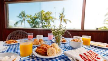 Desayuno buffet incluido todos los días