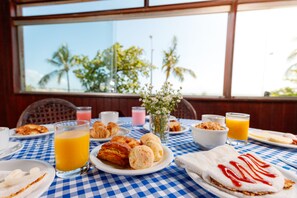 Free daily buffet breakfast - D Beach Resort (Natal)
