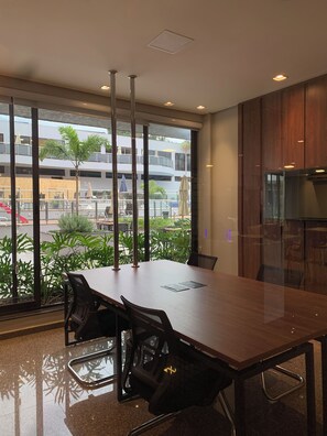 ビジネスセンター