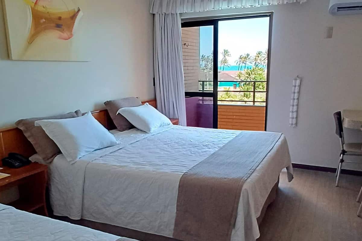 Frigobar, cofres nos quartos, individualmente mobiliados