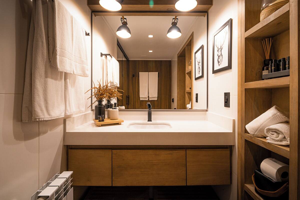 premium suite | 2 bedrooms, minibar, in-room safe, blackout curtains