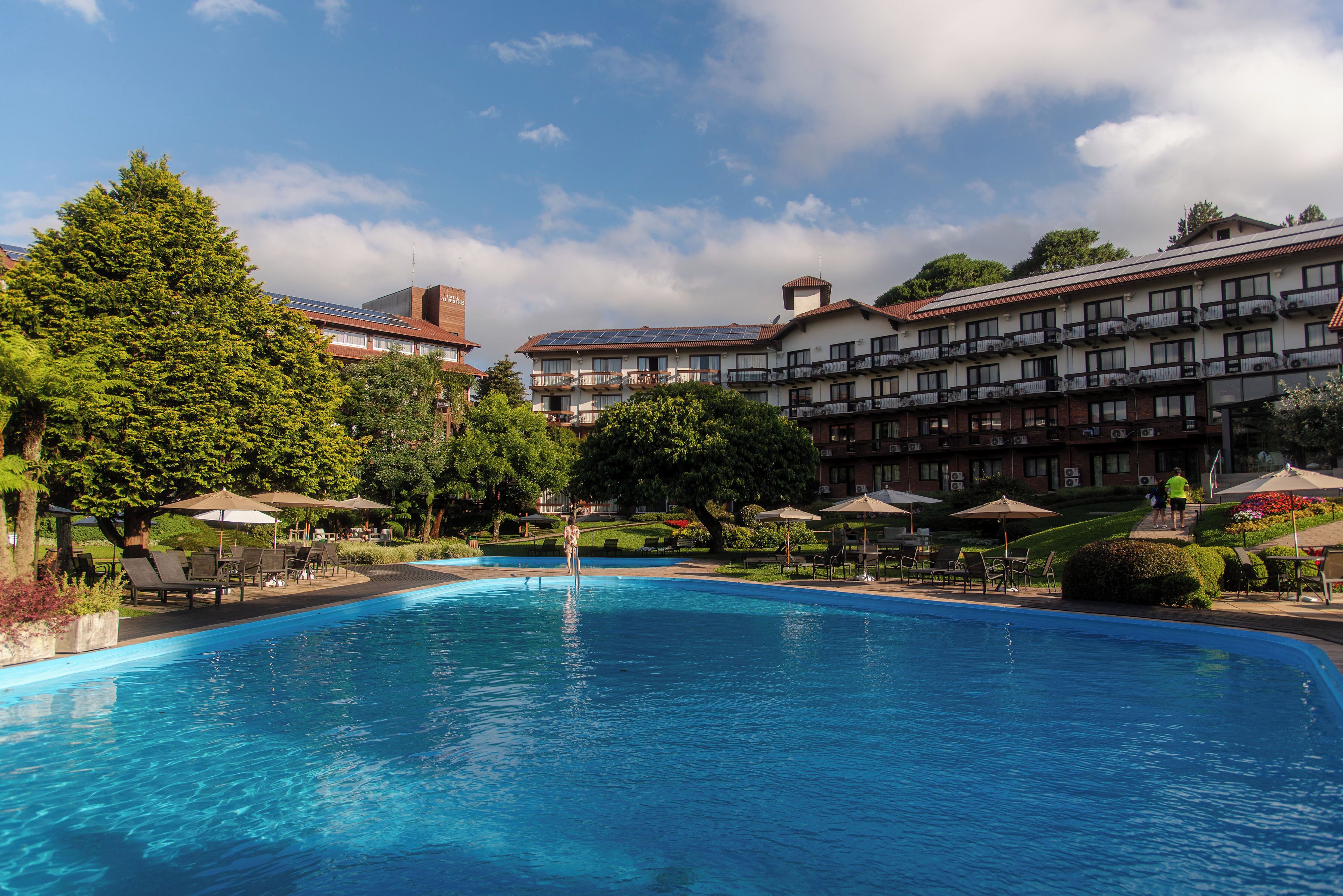 2 indoor pools, 2 outdoor pools, pool umbrellas, pool loungers