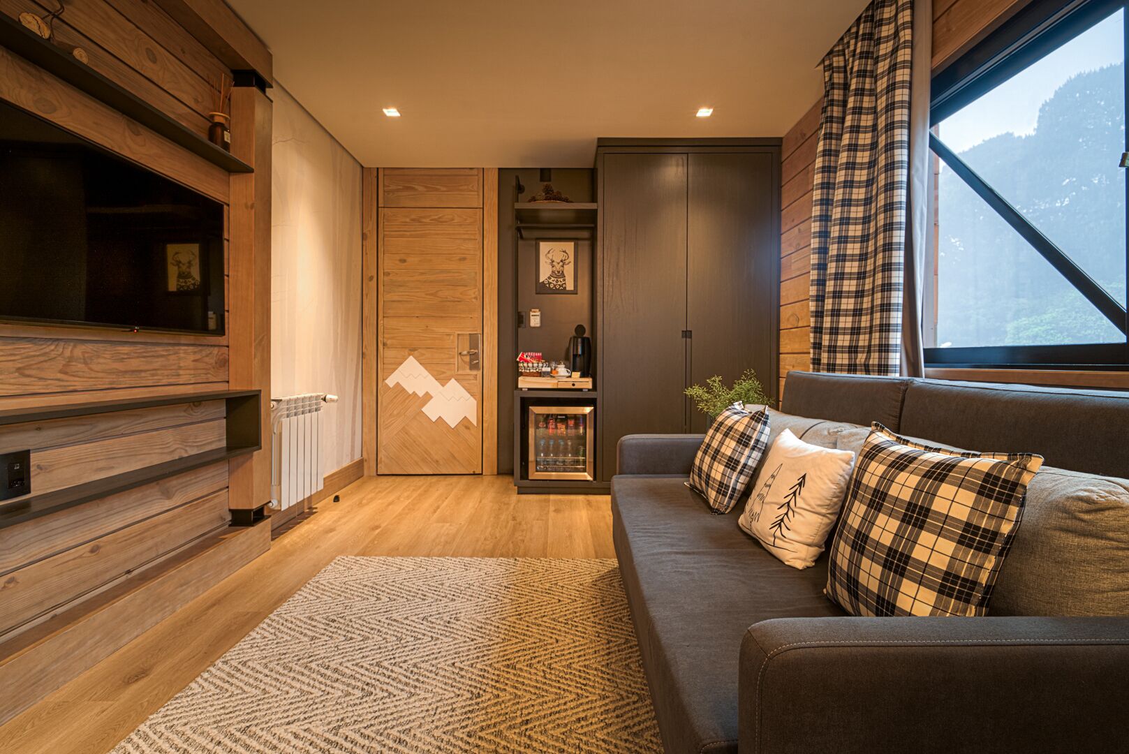 premium suite | 2 bedrooms, minibar, in-room safe, blackout curtains