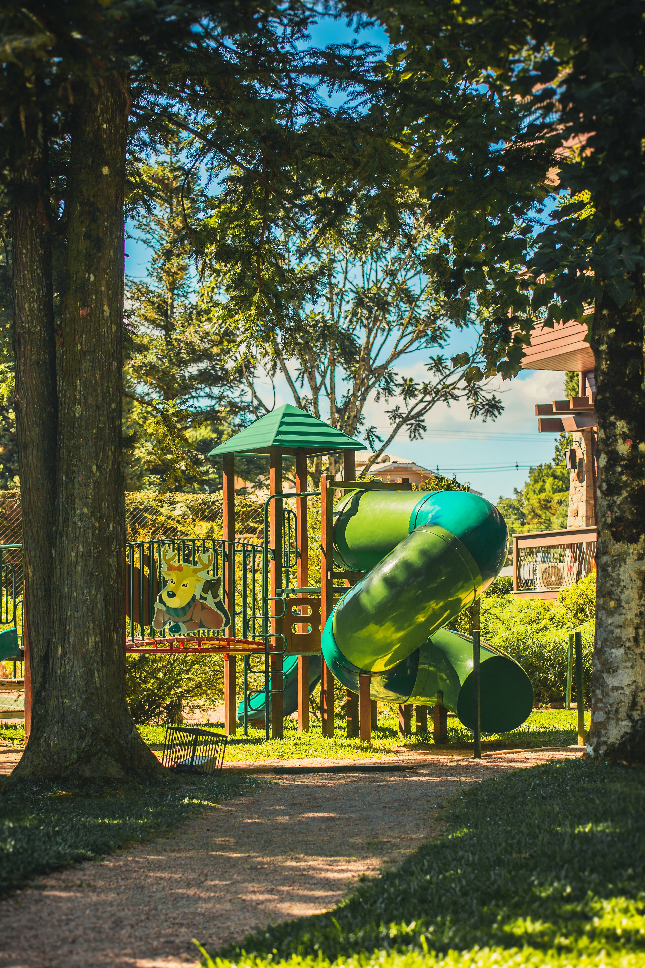 children’s play area – outdoor