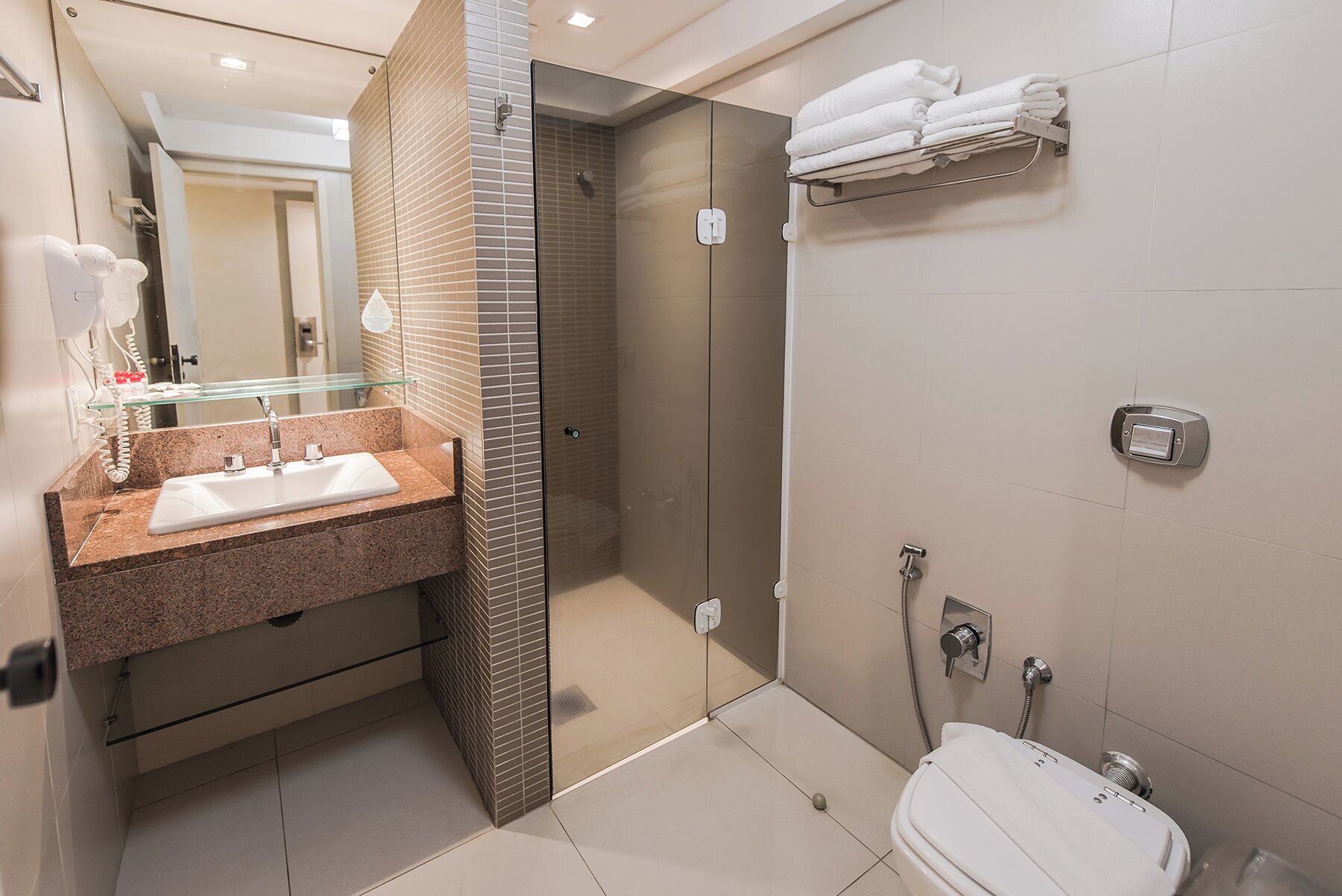 shower, rainfall showerhead, free toiletries, hair dryer