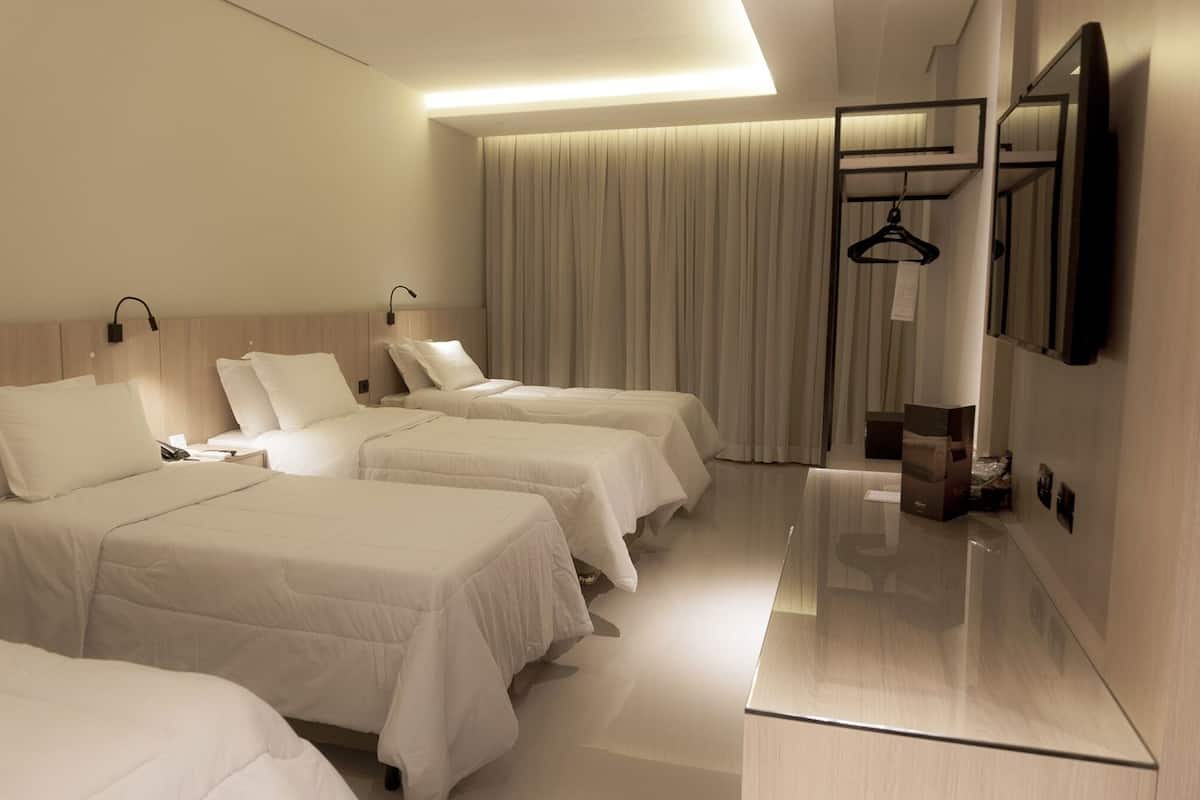 Minibar, in-room safe, individually decorated, individually furnished