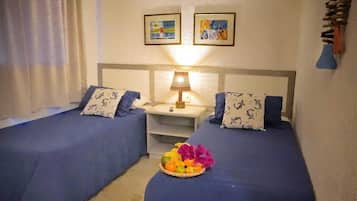 Chambre Standard avec lits jumeaux | Minibar, lits bébé (gratuits), Wi-Fi gratuit, draps fournis