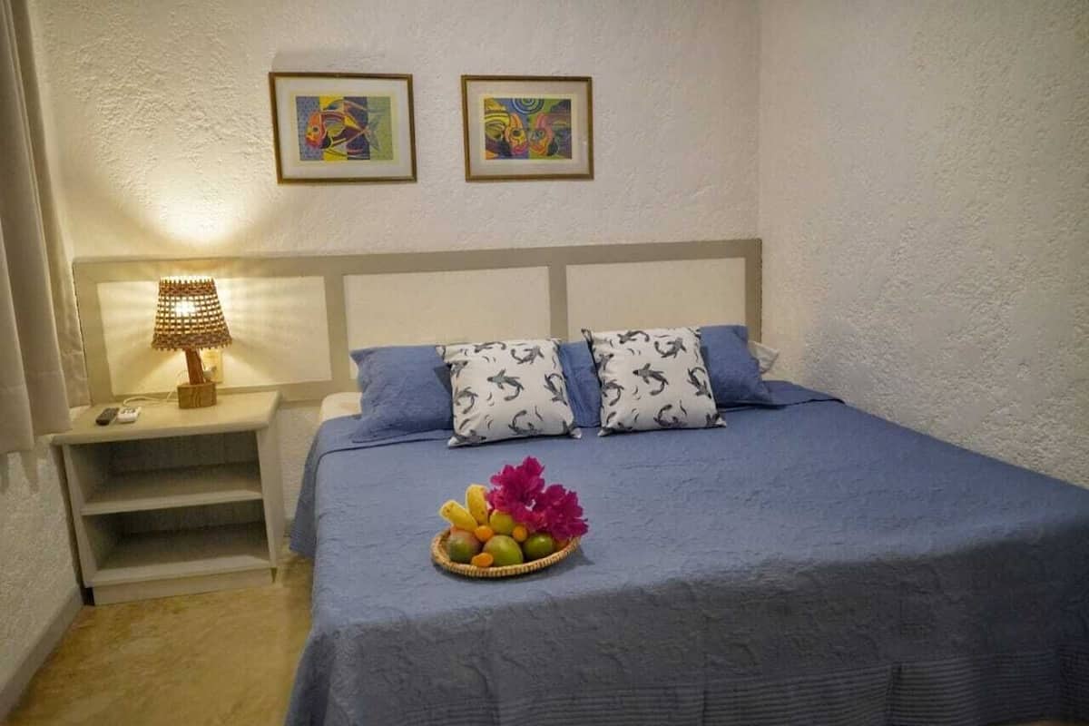 Standard Double or Twin Room | Minibar, free cots/infant beds, free WiFi, bed sheets