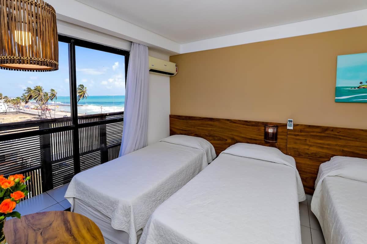Cofres nos quartos, cortinas blackout