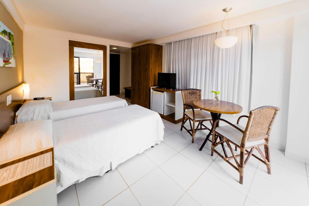 Cofres nos quartos, cortinas blackout