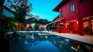 Outdoor pool, open 9:00 AM to 9:00 PM, sun loungers