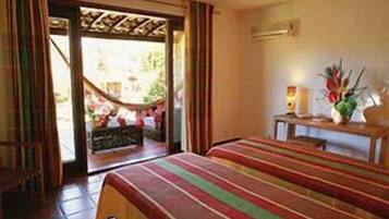 Minibar, wheelchair access