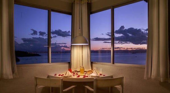 Lunch and dinner served, Brazilian cuisine - Maria Do Mar Hotel (Florianópolis)