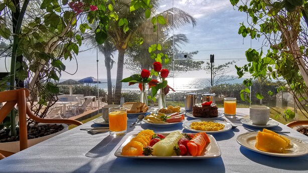 Breakfast meal - Ingleses Praia Hotel (Florianópolis)