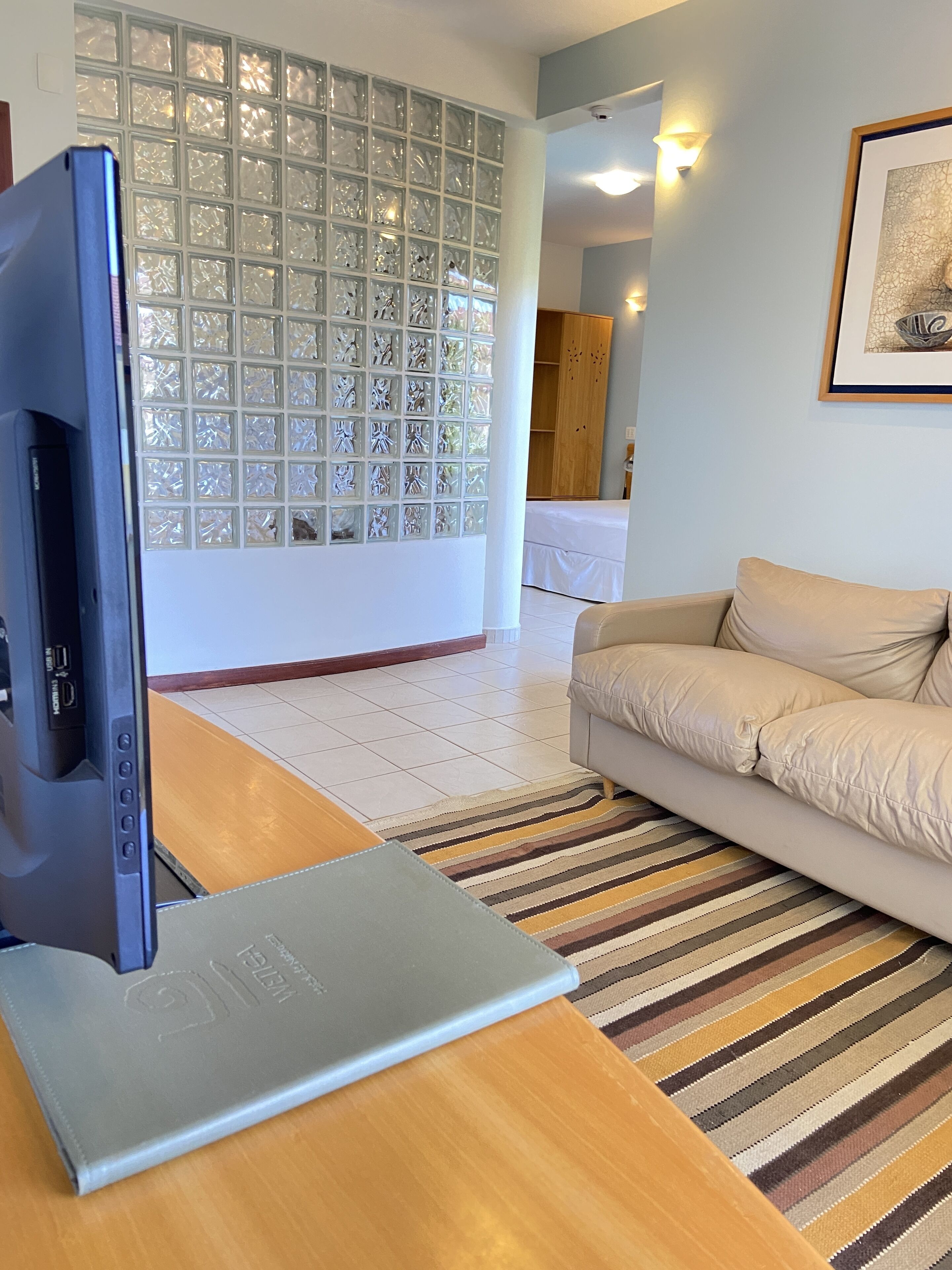 premium suite | minibar, in-room safe, blackout curtains, free wifi