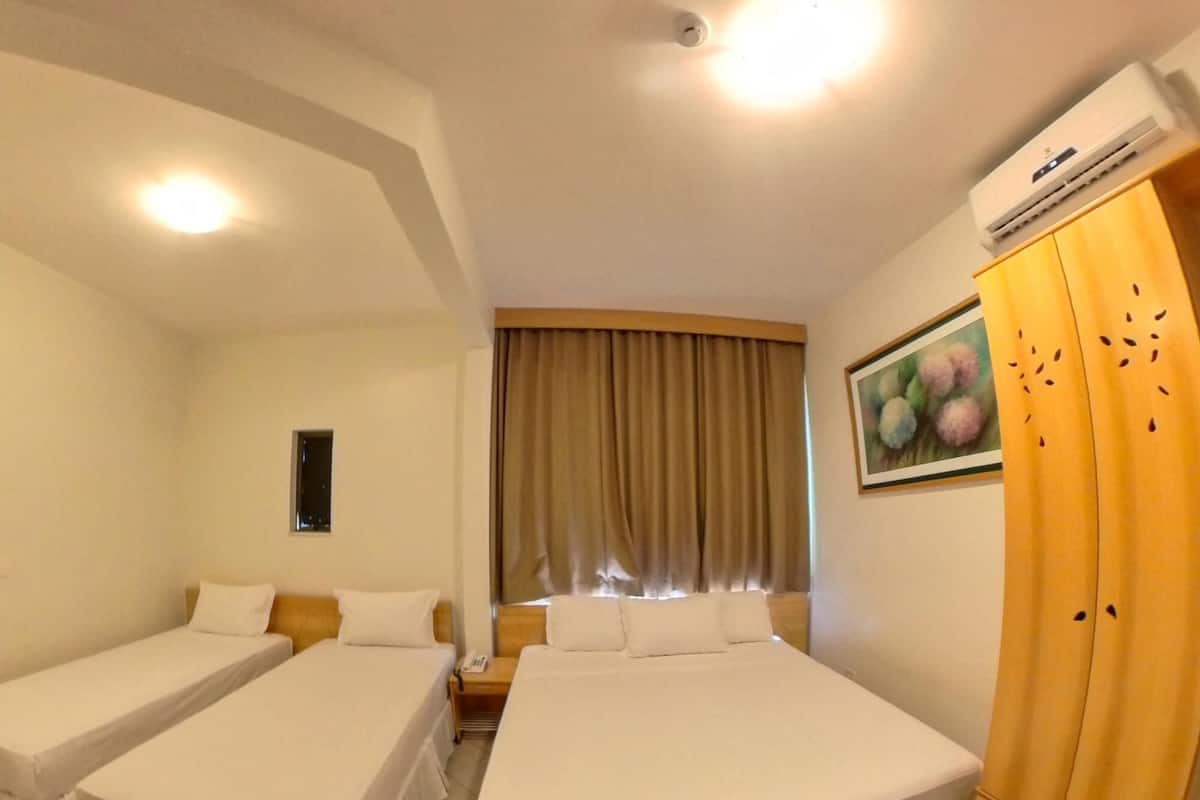 1 bedroom, minibar, in-room safe, blackout curtains
