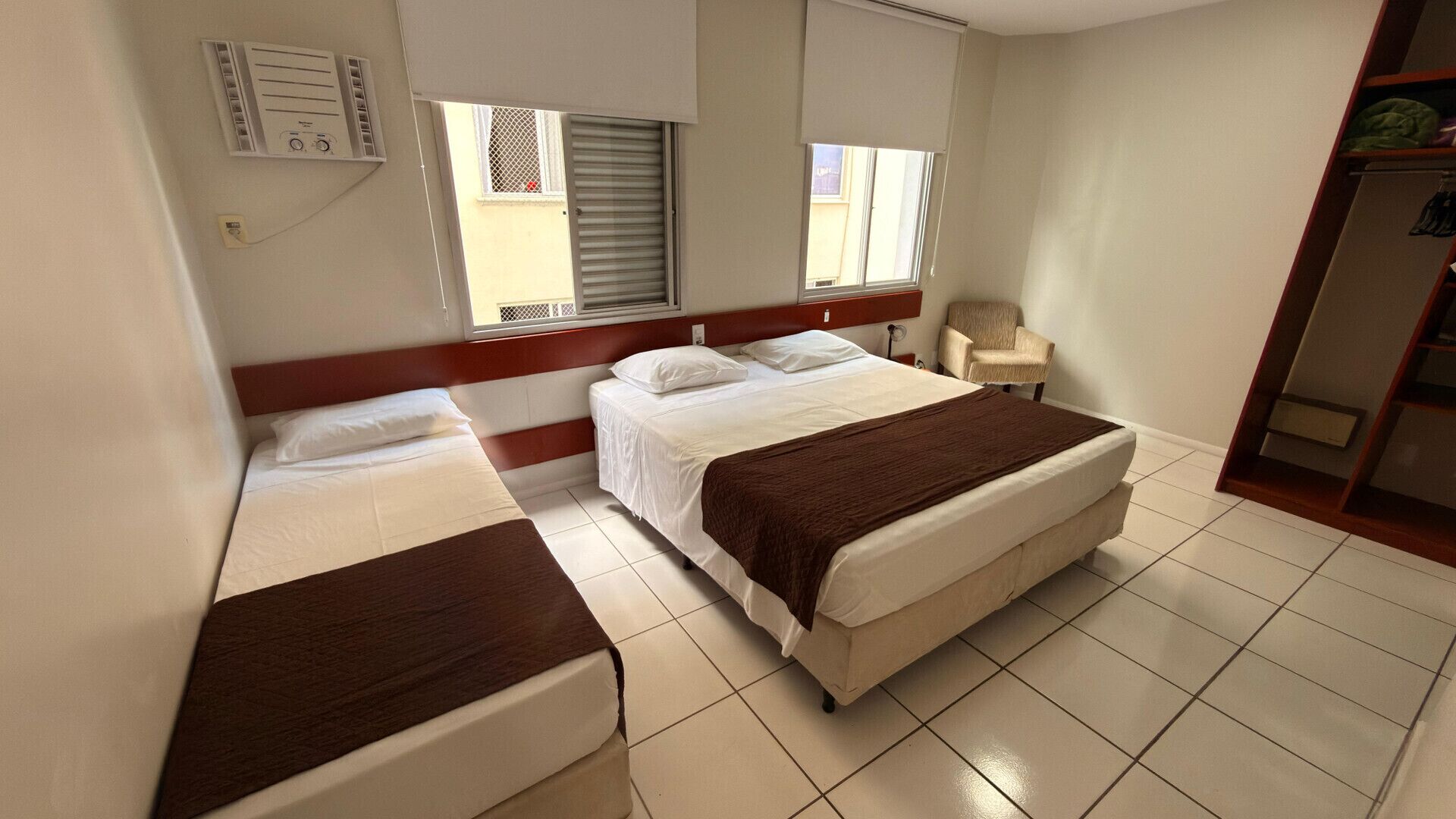 Minibar, in-room safe, free WiFi, bed sheets