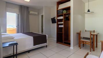 Minibar, in-room safe, free WiFi, bed sheets