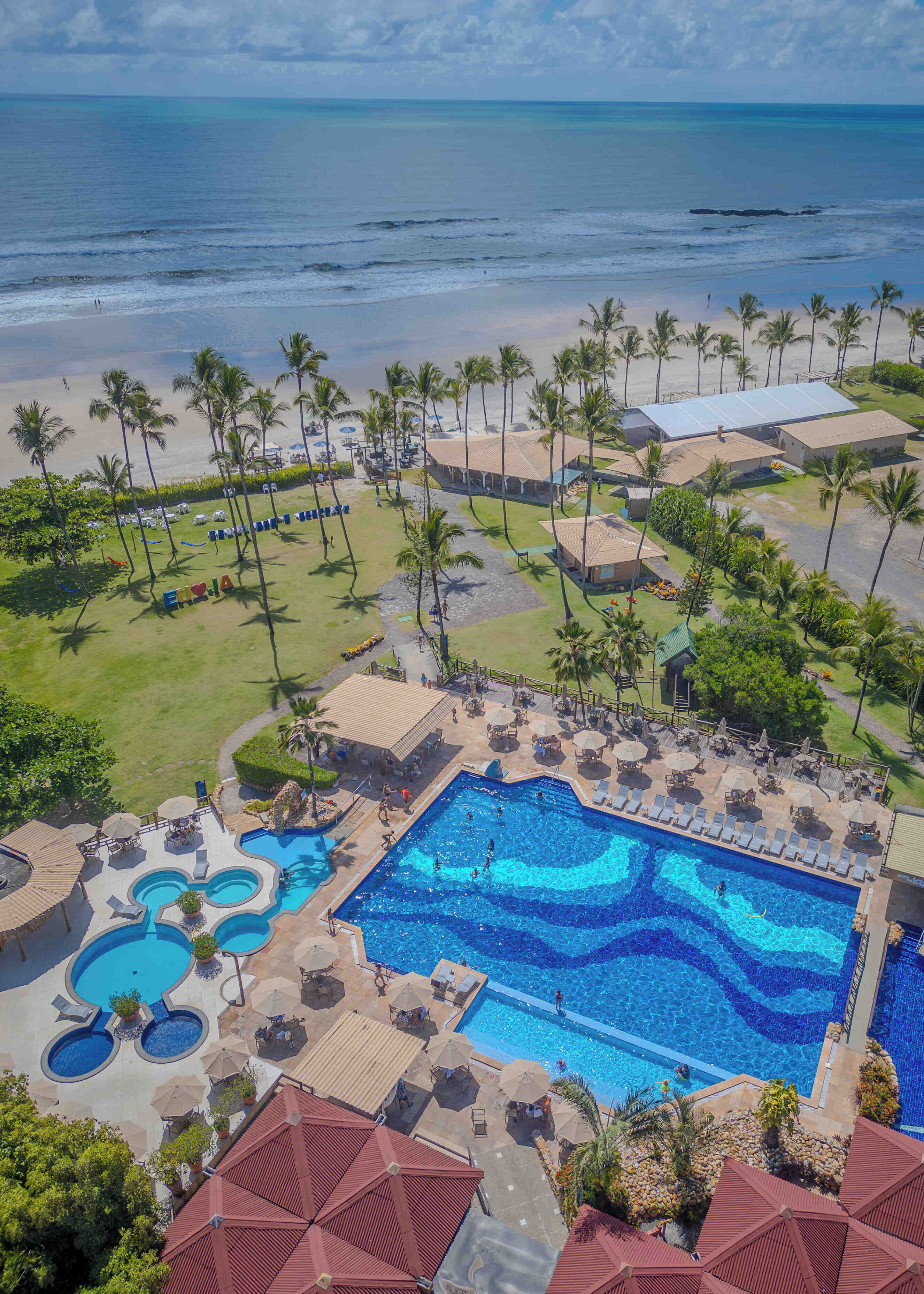 Outdoor pool, open 8:00 AM to 9:00 PM, pool loungers