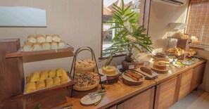 Free daily local cuisine breakfast
