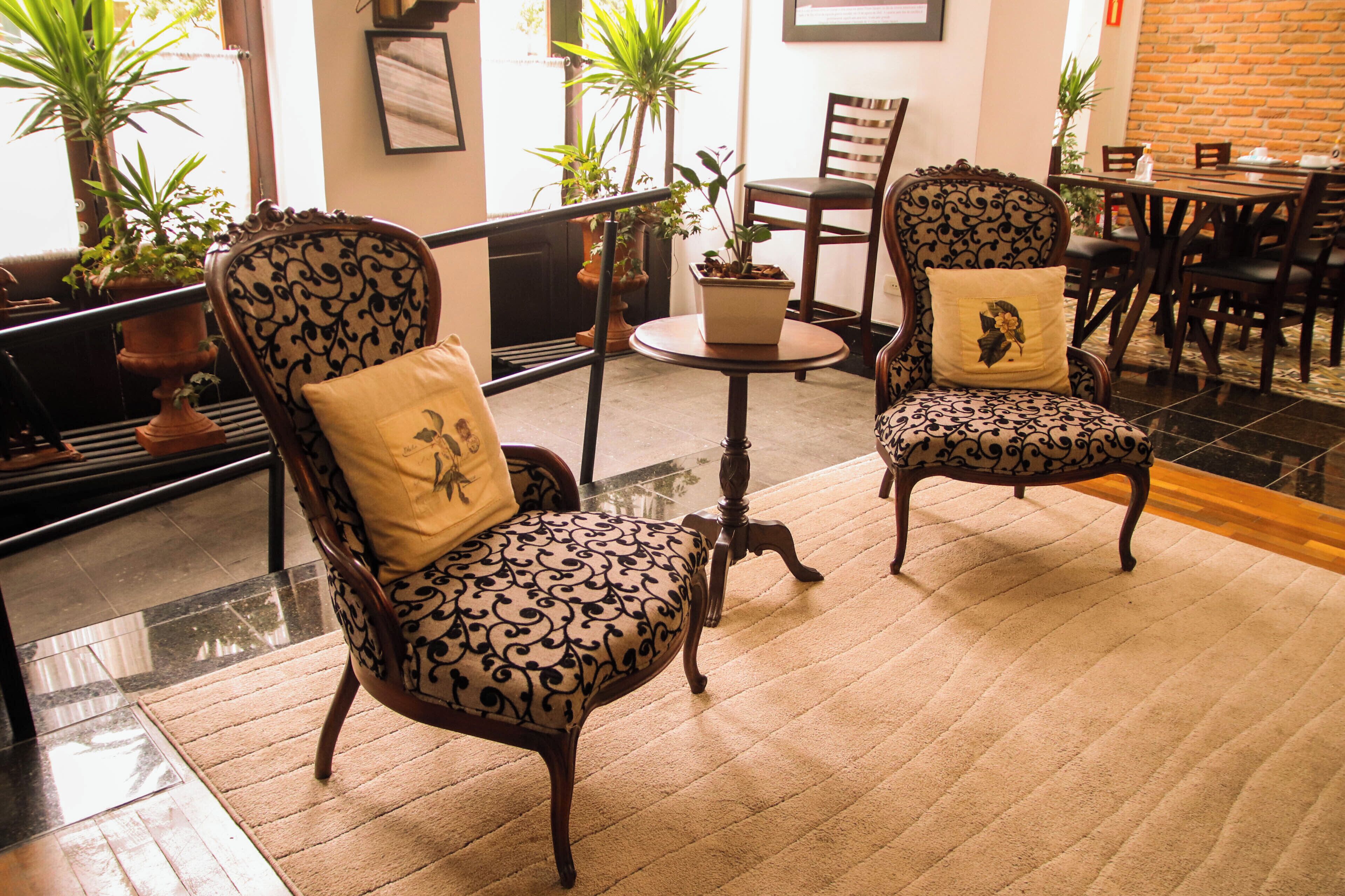 32-inch lcd tv with cable channels, tv