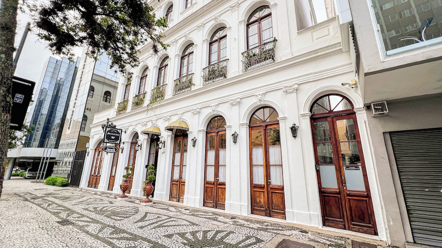 Johnscher by SJ - San Juan Curitiba