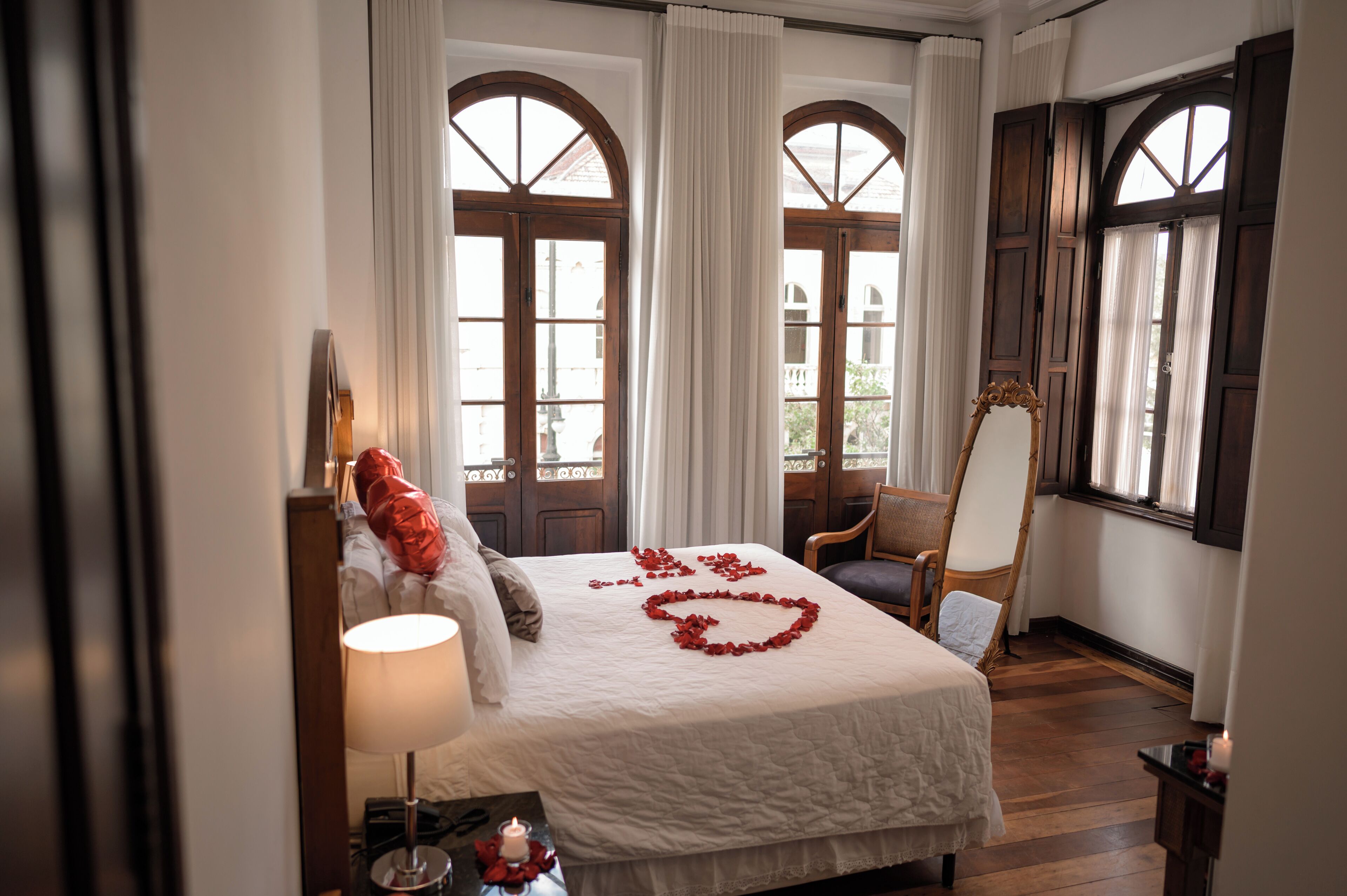 superior suite 111 | minibar, in-room safe, individually decorated, individually furnished