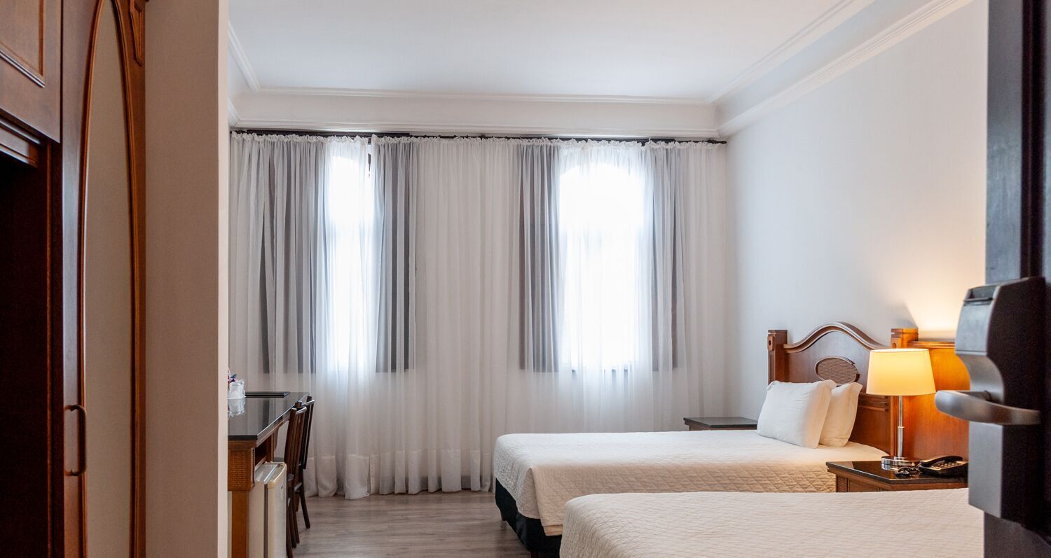 Minibar, in-room safe, individually decorated, individually furnished