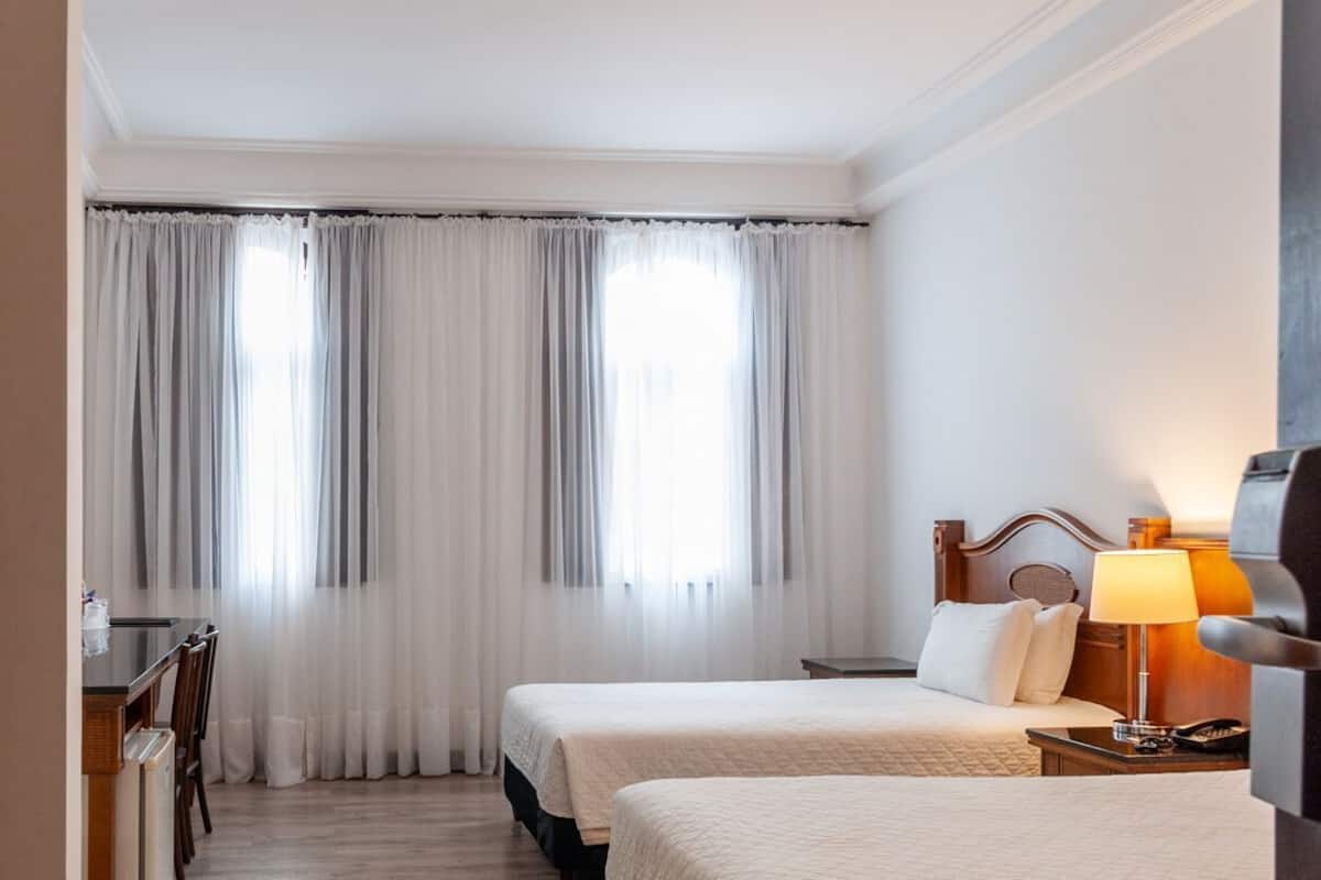 Minibar, in-room safe, individually decorated, individually furnished