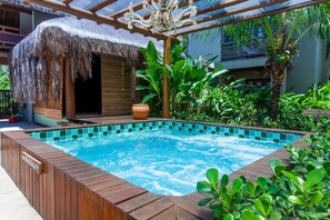 Outdoor spa tub - Terra Boa Hotel Boutique (Itacaré)