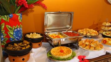 Desayuno buffet incluido todos los días