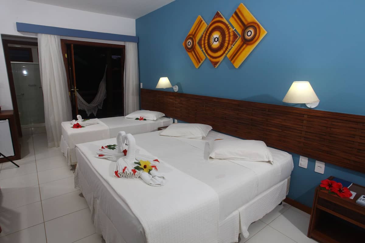 Minibar, in-room safe, free WiFi, bed sheets