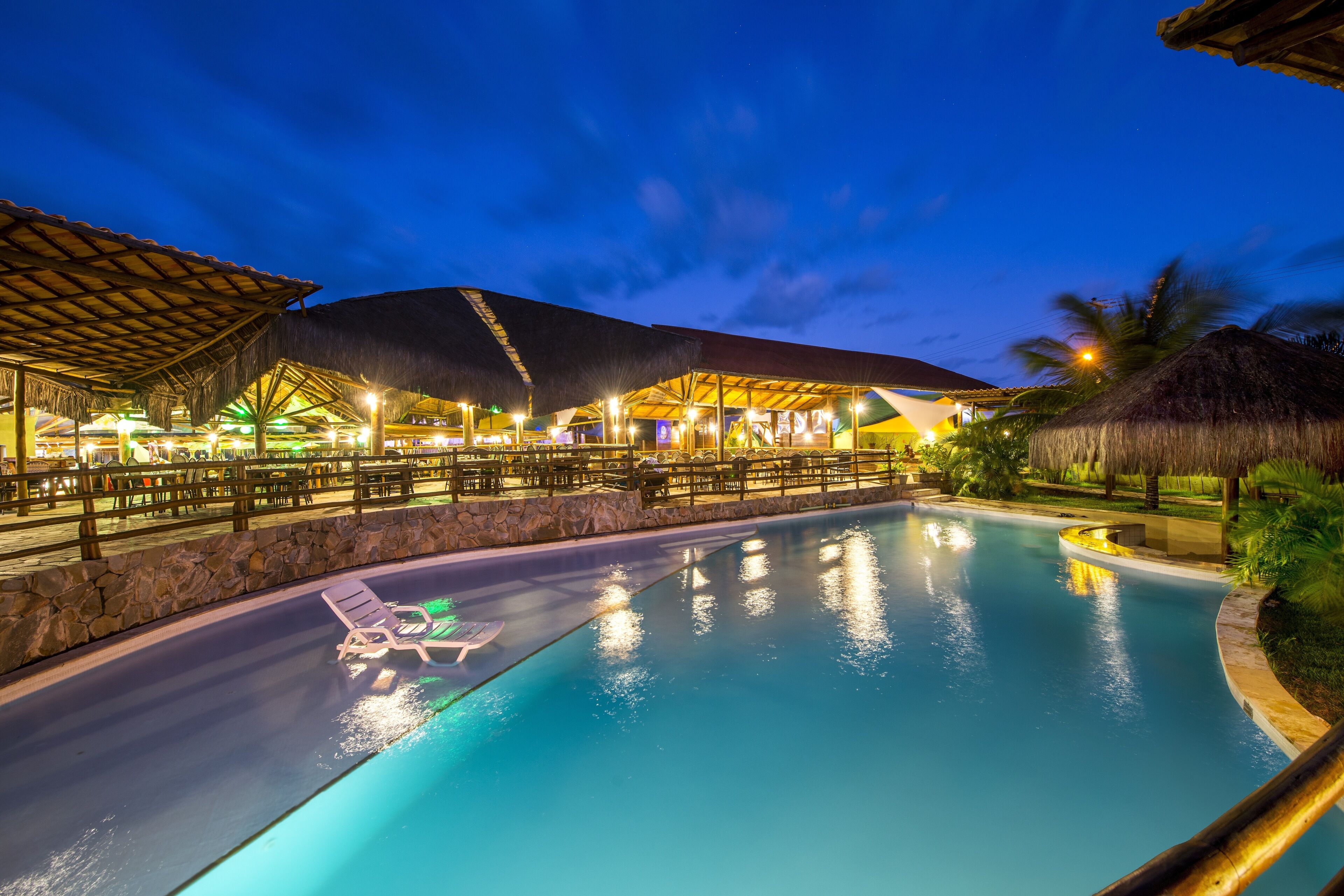 Outdoor pool, open 8:00 AM to 8:00 PM, pool loungers