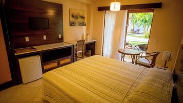 Quarto luxo | Frigobar, cofres nos quartos, escrivaninha, cortinas blackout